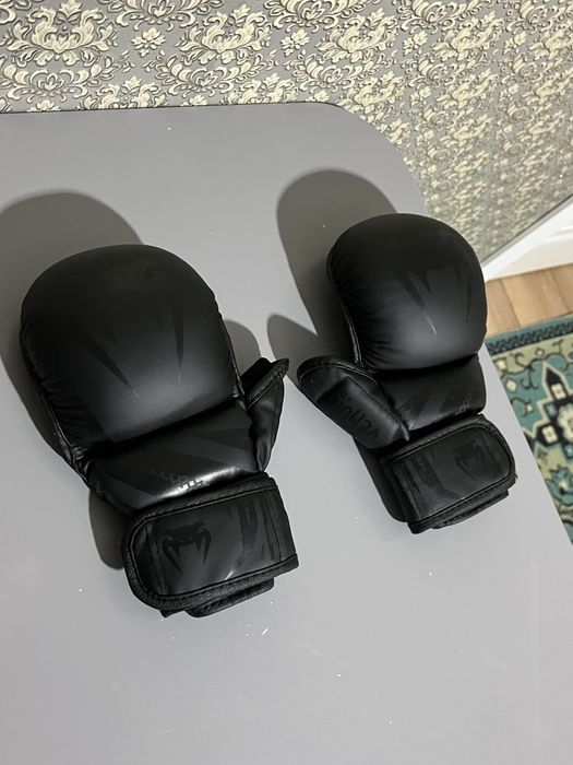 Перчатки для мма венум