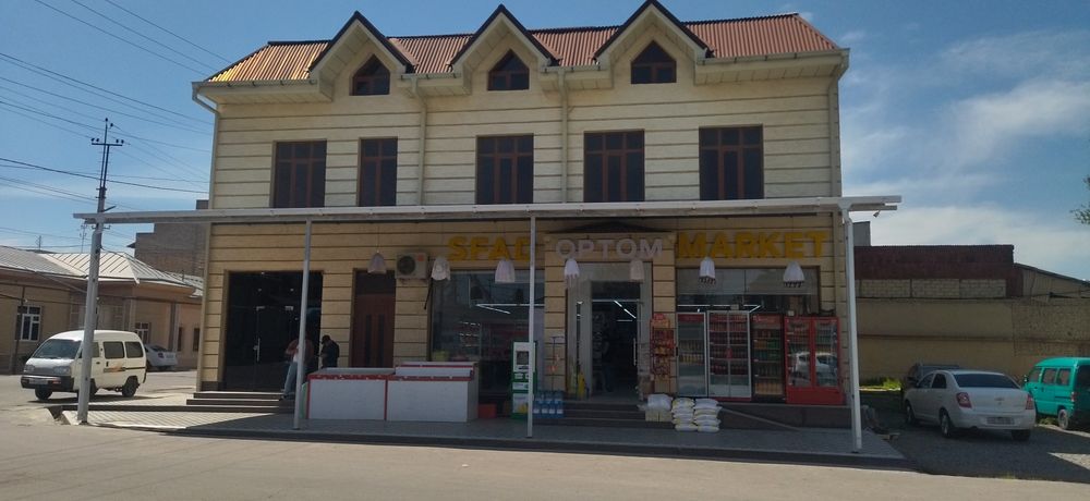 Срочно продаётся действующий магазин.Садриддин айни.