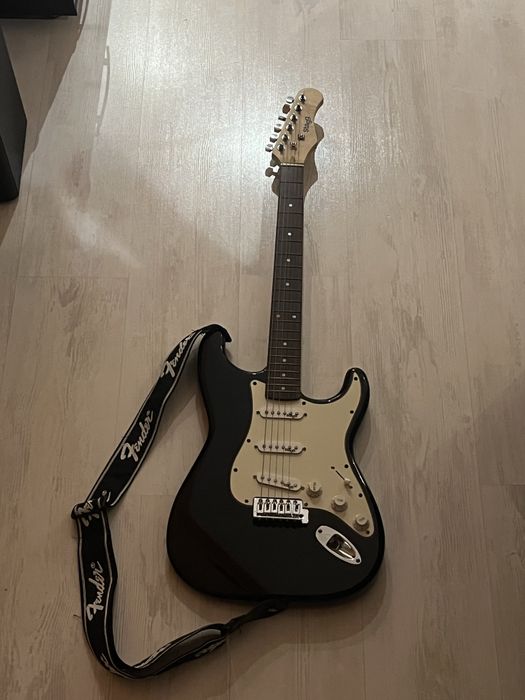 Електрическа китара Stagg