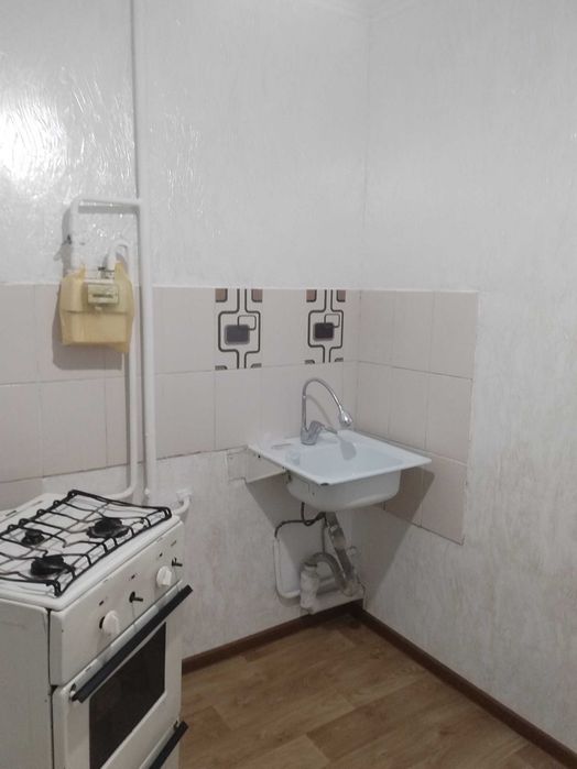 1 комнатная продам, срочно