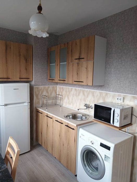 Дава се под наем Двустаен апартамент в Кюстендил, Запад - 67 кв.м за 255 € - Снимка #4