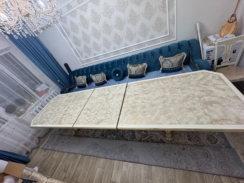 Продам стол хор состоянии