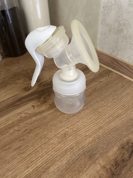 Молокоотсос.    Avent