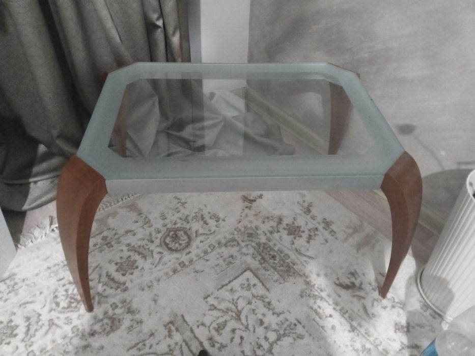 Продам кофейный столик