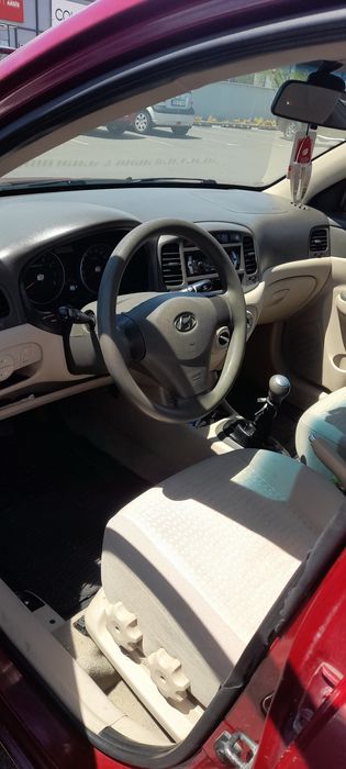 Vând sau Schimb Hyundai Accent