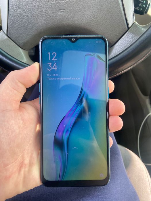 Продаю oppo а31 срочно