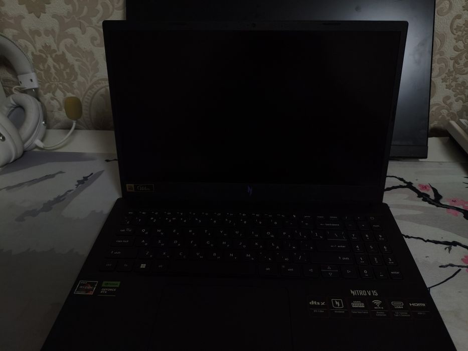 Продам ноутбук новый