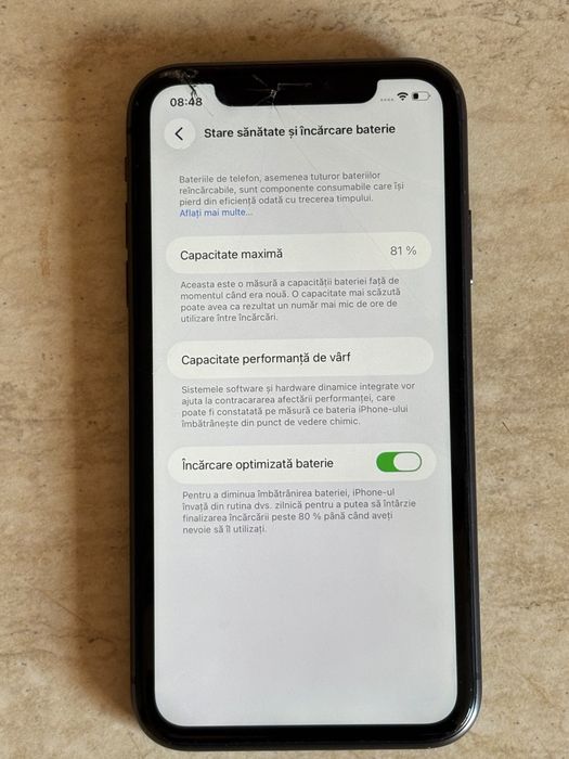 iPhone 11 Black 64 GB - 1.100 lei negociabil