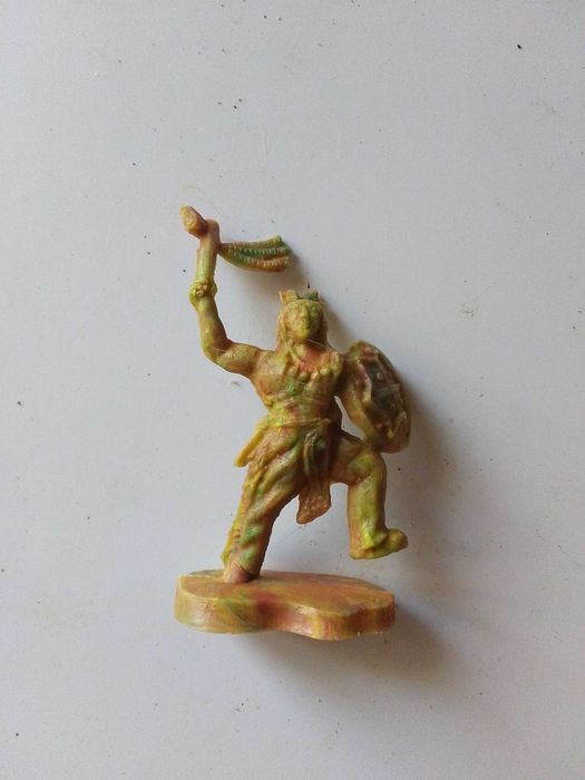 Jucărie figurina indian colorit deosebit