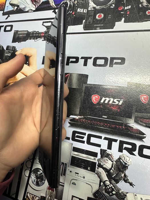 Samsung S22 Ultra / 128 GB / 8 GB RAM/ DUAL-SIM / CreativAmanet