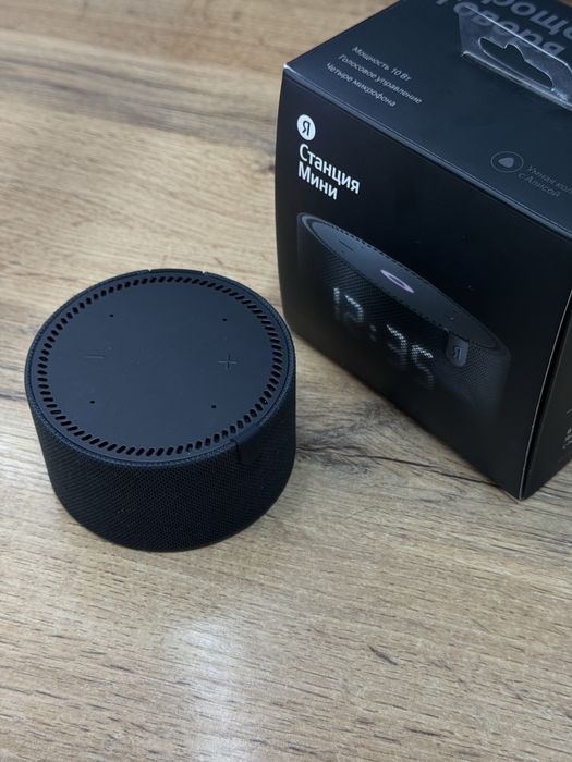 Яндекс Алиса мини с часами