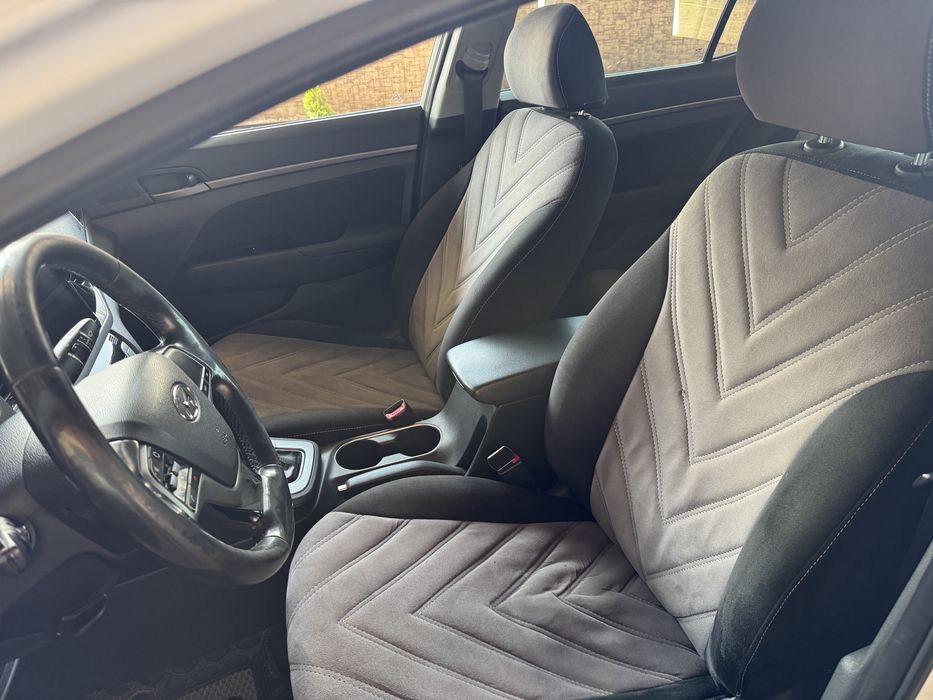 Hyundai Elantra, 2018