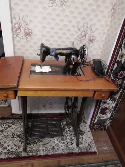 Продаю швейную машинку "Подольск"