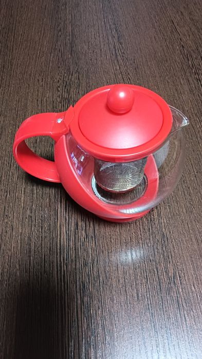 Продам заварочный чайник.