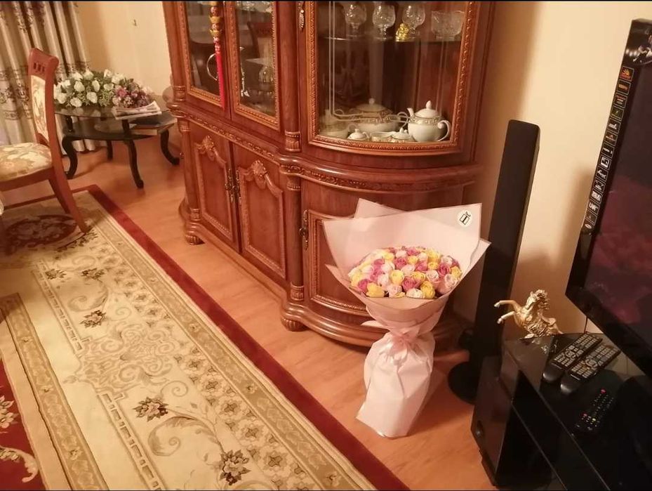 Продам горку сервант в гостиную.