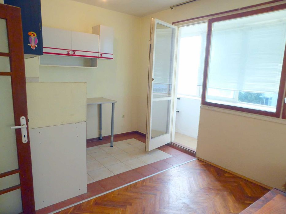 Необзаведен двустаен под наем – кв. Чайка, Варна (350 €)