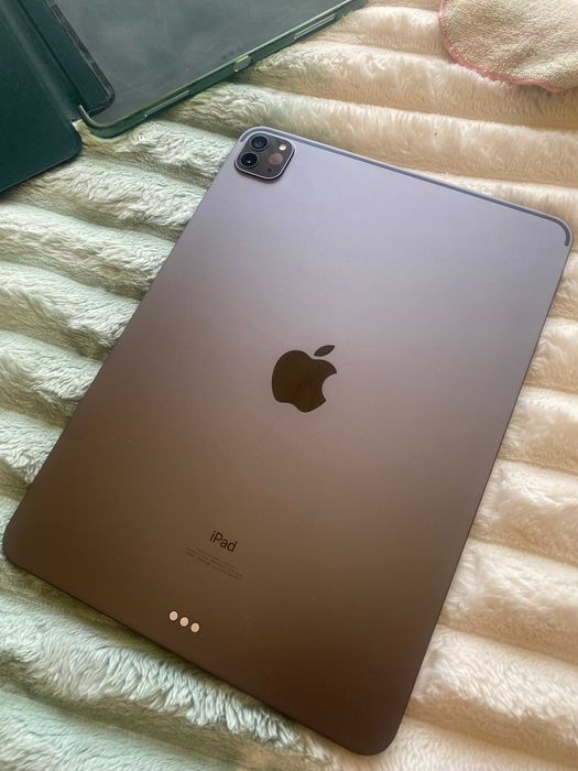 Таблет iPad Pro 11 , 128GB, 2nd Gen Wi-Fi - КАТО НОВ