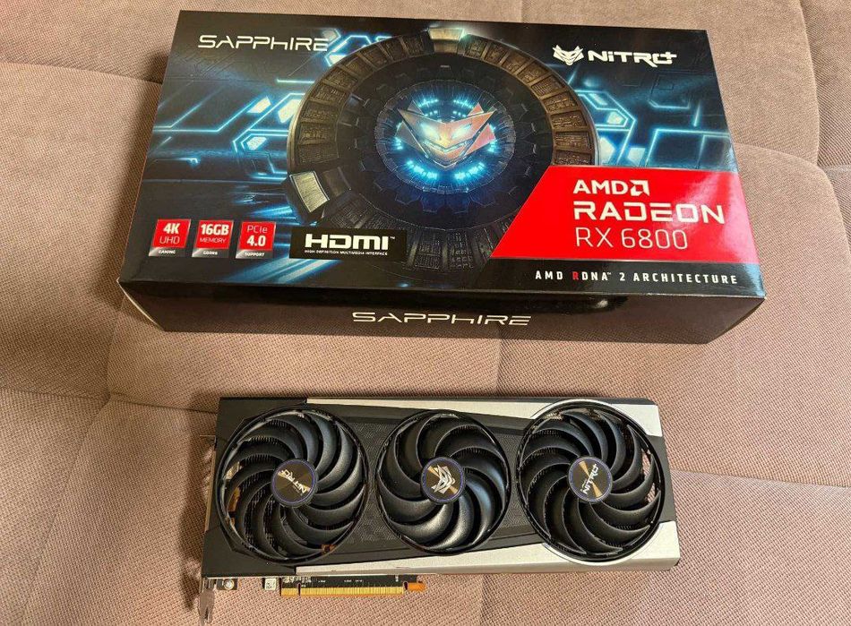 видеокарта RX 6800