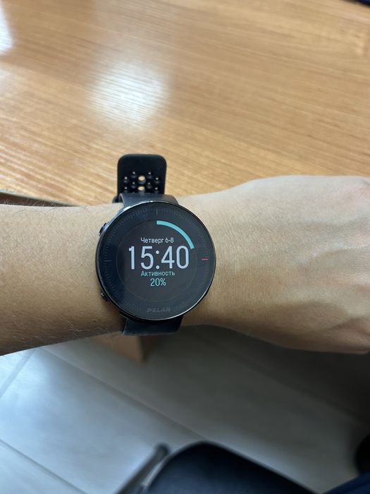 Мультиспортивные часы Polar Vantage M Black M
