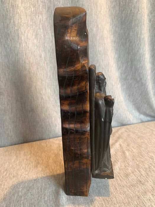 стара фигура статуетка