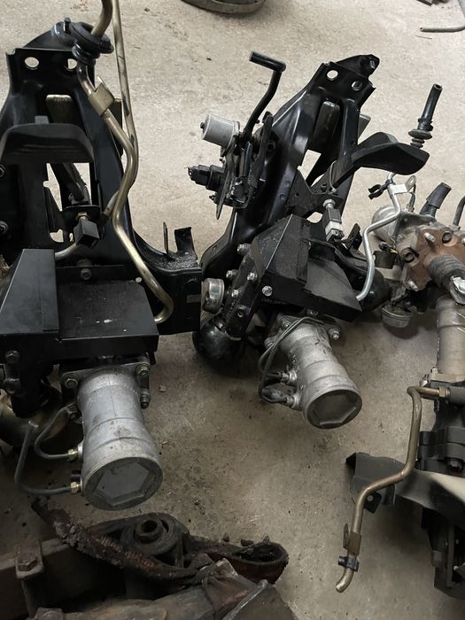 ISUZU ZAPCHAST. Salarka Sng chap o’ng kabinalar.