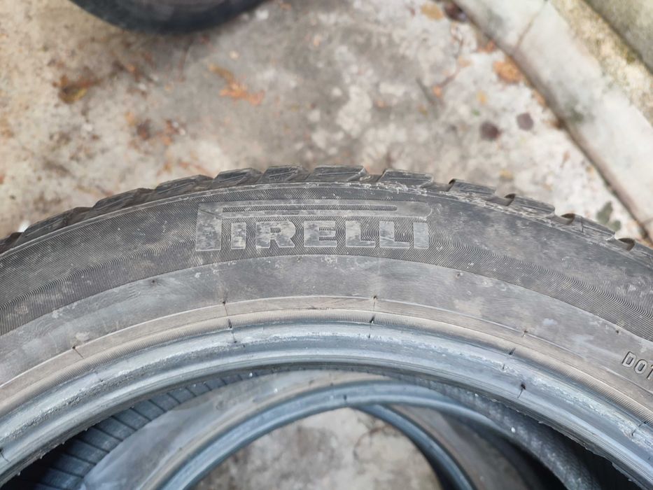 4 бр. 215/50/18 Зимни гуми Pirelli