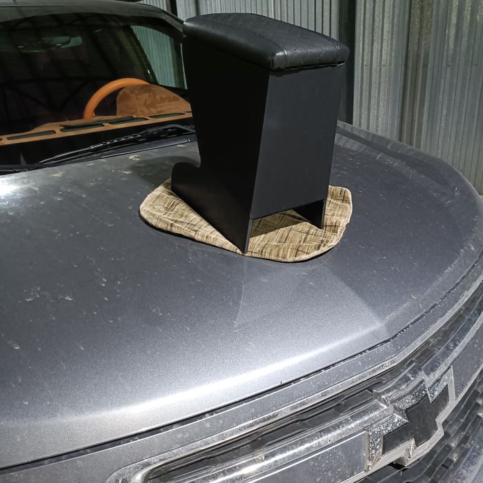 Шевроле Кобальт подлокотник