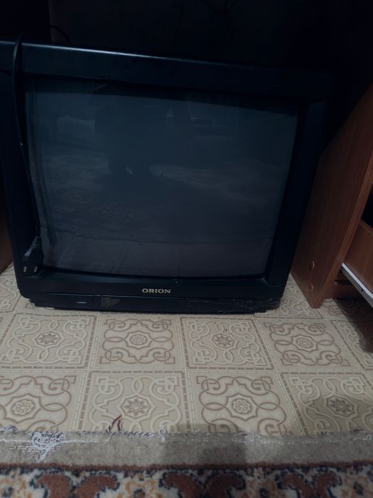 Продам телевизор