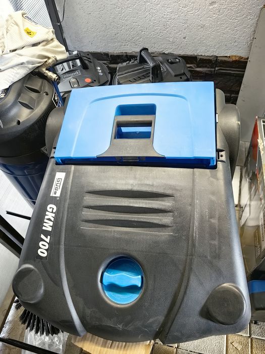 Ръчна метачна машина GUDE GKM 700