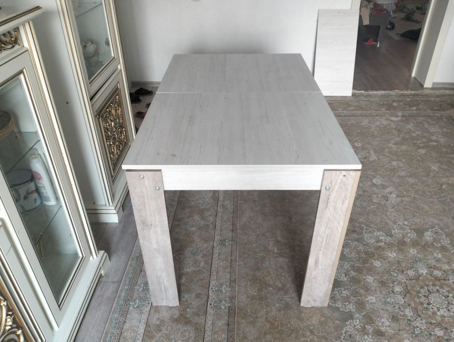 Стол почти Новый