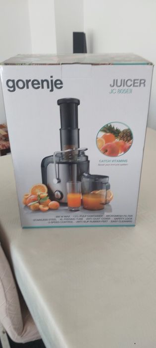 Storcator de fructe