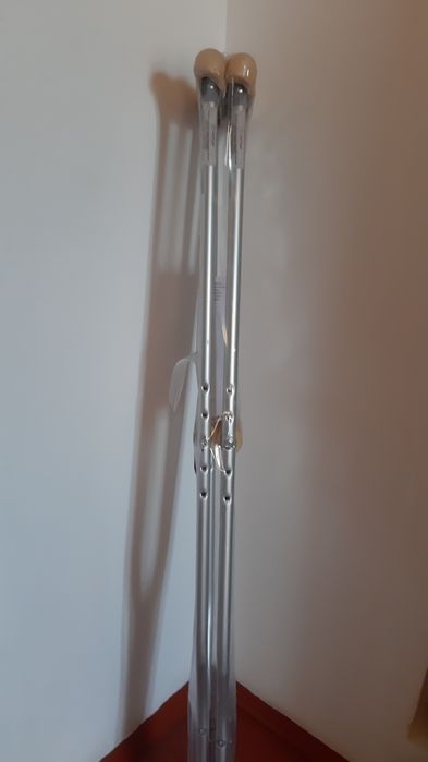 Костыли .Балдақ сатылады.