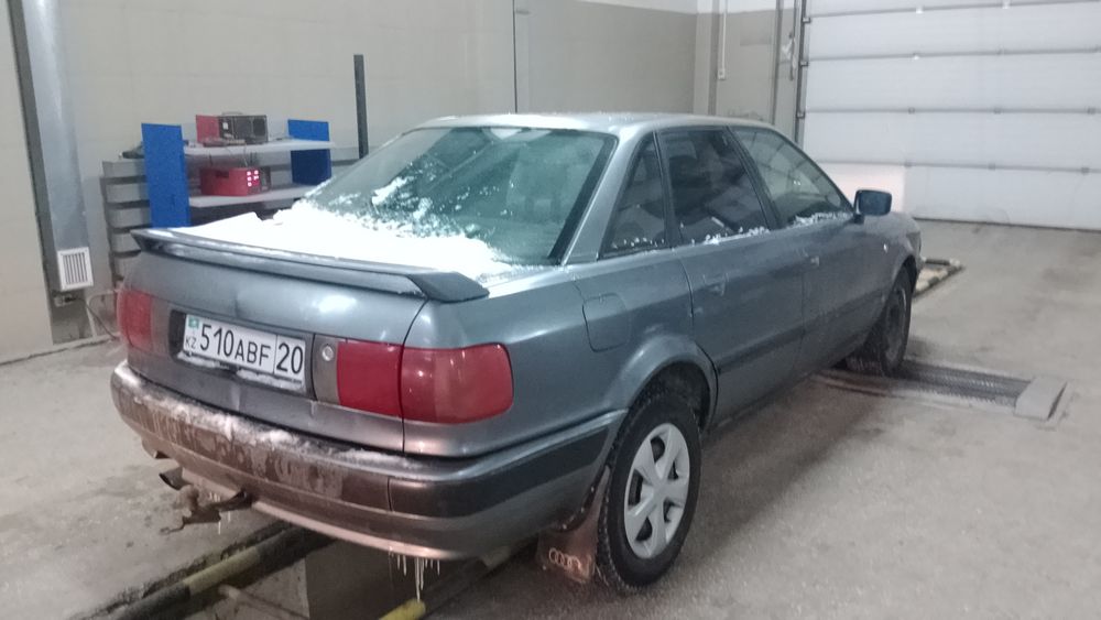 Ауди 80 б4  продам