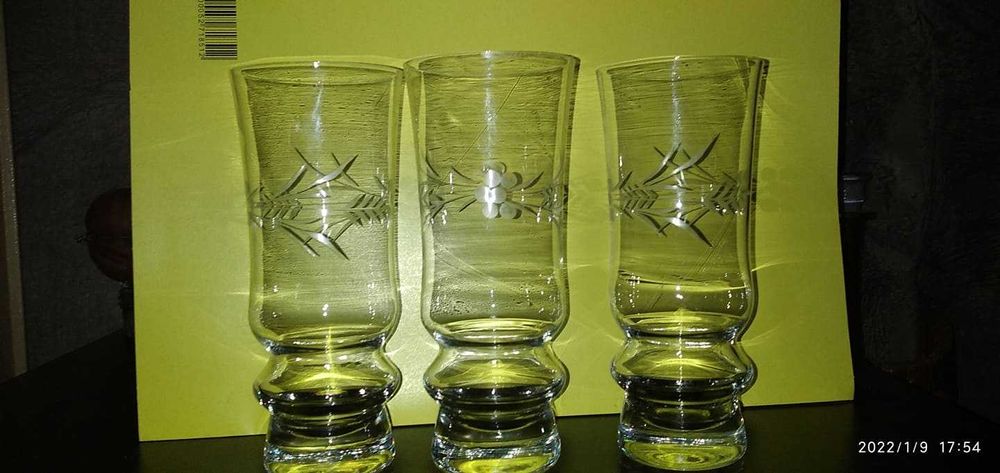 Cтарини  чаши ракиа Водка Кани  бутилки  вази ако ви трябва нещо тук е