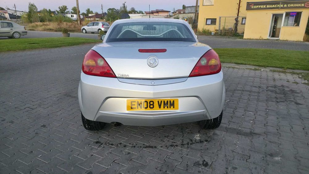 Opel Tigra Cabrio 1.4 16V - Hardtop Electric, ~112.000 km, Volan pe Dreapta