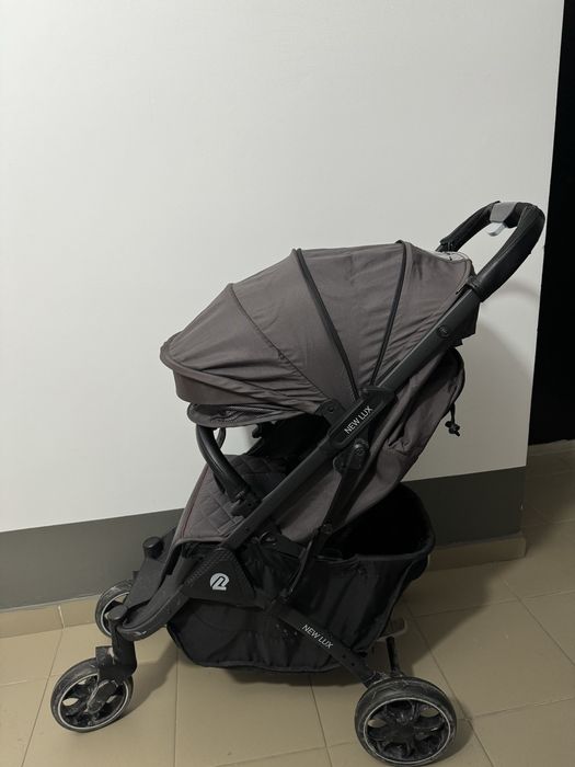 Срчно Продам коляску