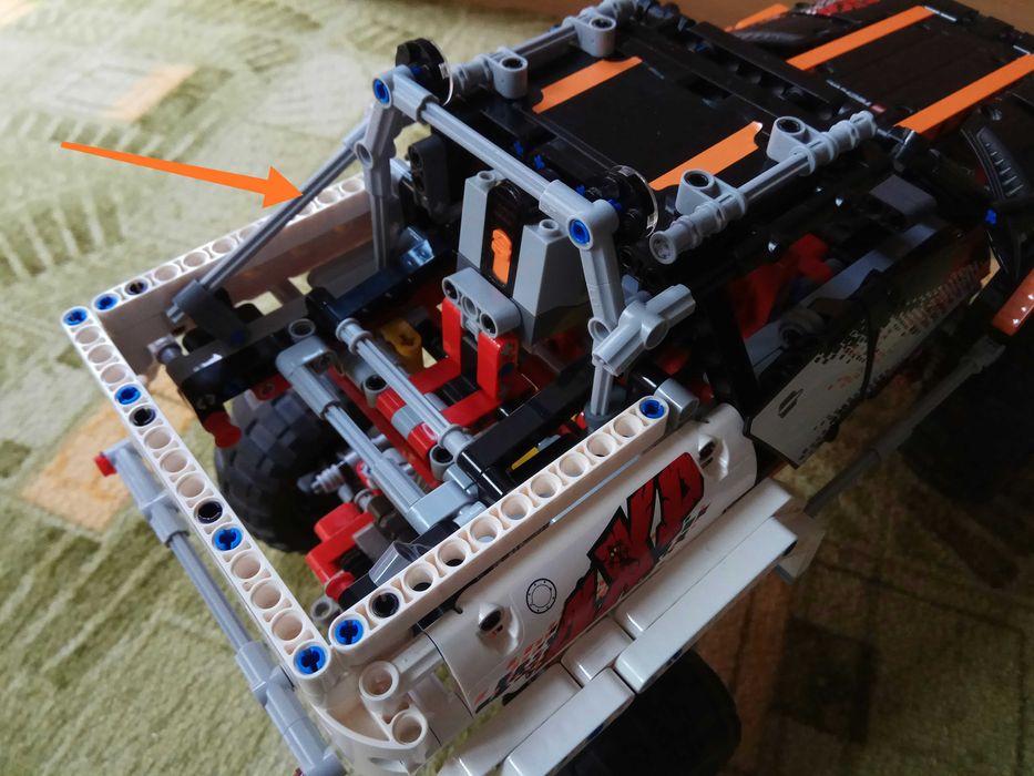 Lego Technic Masina 4x4 (Crawler 9398) 2 in 1, cu telecomanda.