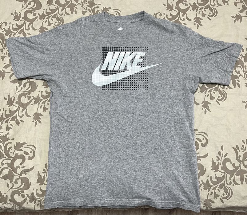 Тениски Nike и Adidas