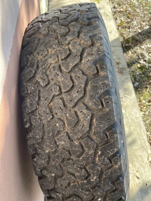 Janta Pajero Sport, L 200, pe 16