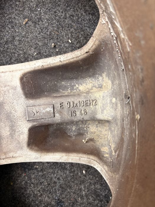 Vand sau schimb jante R19 style 132 in 2 latimi
