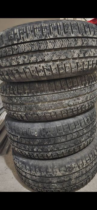 225/55 R17 vredestein