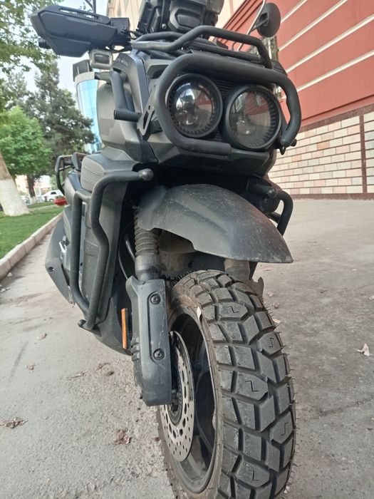 Tank GST skuter sotiladi