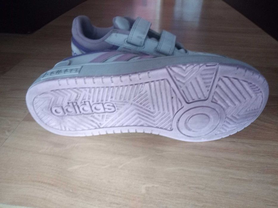 Маратонки за момиче Adidas