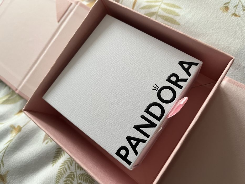 Bratara Pandora noua