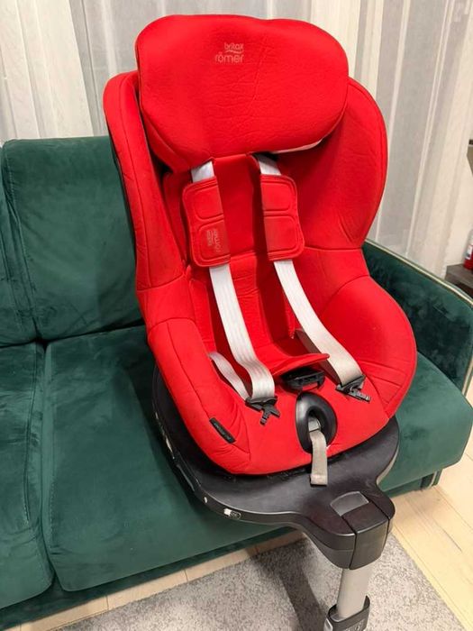 Scaun auto copil Britax Romer 9 luni - 5 ani