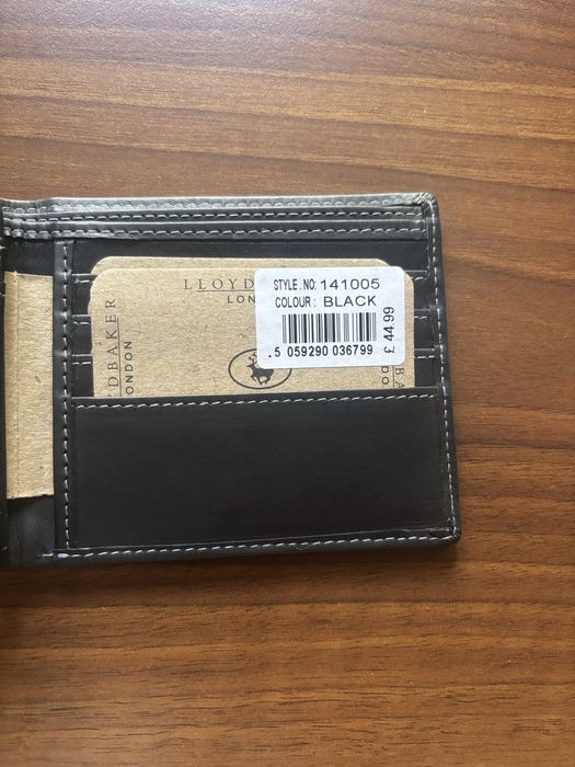 Мъжки кожен портфейл