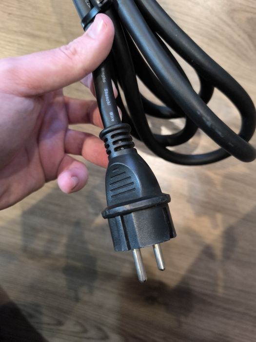 Захранващ кабел за каравана- кемпер