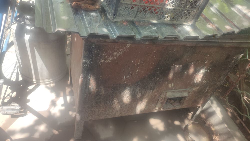 Пеш сатылады кірпіштері бар