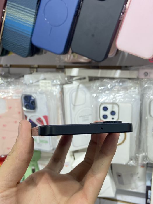 Samsung A17 8/256 ideal