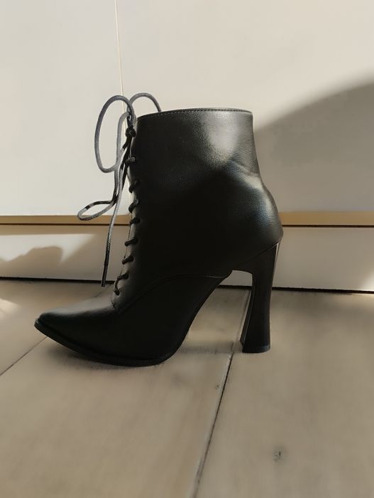 Сапоги новые продам